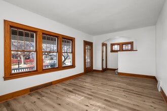 1182 25th St in Moline, IL - Building Photo - Building Photo