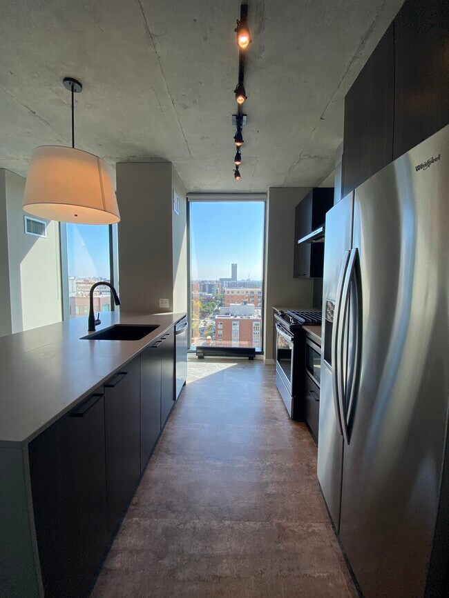 932 W Madison St in Chicago, IL - Building Photo - Building Photo