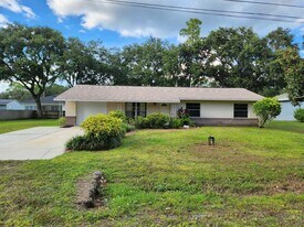 6449 Eve St in St. Cloud, FL - Building Photo