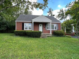 12208 Ridge Crest Dr in Louisville, KY - Building Photo