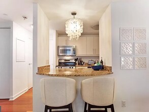 225 S 18th St in Philadelphia, PA - Building Photo - Building Photo