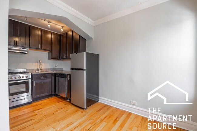 4737 N Hermitage Ave in Chicago, IL - Building Photo - Building Photo