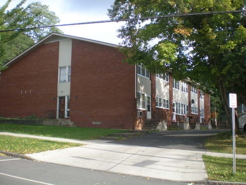 230 Genesee in Canastota, NY - Building Photo