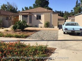 819 E Washington Ave in Orange, CA - Building Photo