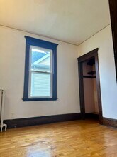 107 3rd Ave, Unit Neilzen in Rensselaer, NY - Foto de edificio - Building Photo