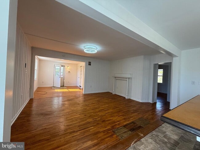 property at 820 Ridgeview Rd