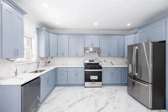 8631 Range St, Unit Floor 1 in Queens Village, NY - Building Photo - Building Photo