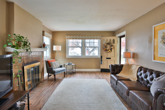 608 Merwin Ave in Louisville, KY - Foto de edificio - Building Photo