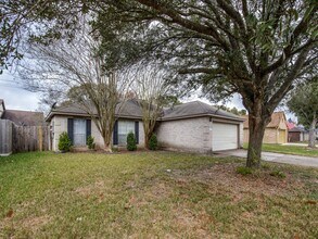 3426 Mission Valley Dr in Missouri City, TX - Building Photo - Building Photo