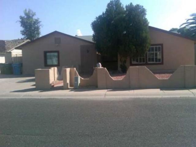 4823 N 64th Ln in Phoenix, AZ - Building Photo