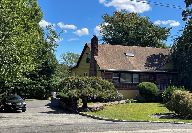property at 169 Old Mamaroneck Rd