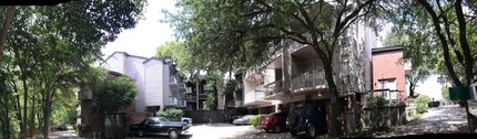 Fair Oaks Carriage Home in Dallas, TX - Foto de edificio - Other