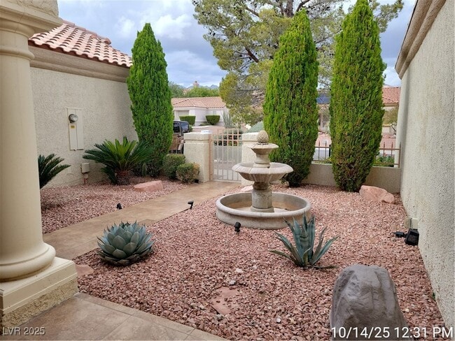 2636 Highvale Dr in Las Vegas, NV - Building Photo - Building Photo