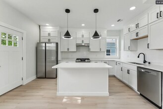 47 Brackett St, Unit #3 in Boston, MA - Building Photo - Building Photo