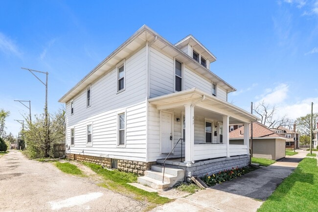215-217-217 Warren Dr in Springfield, OH - Building Photo - Building Photo