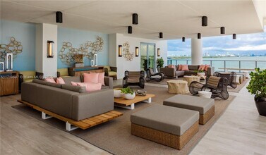 2900 NE 7th Ave, Unit # 4104 in Miami, FL - Building Photo - Building Photo