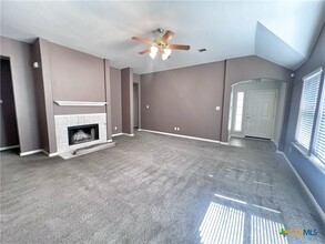 347 Meadow Park in New Braunfels, TX - Building Photo - Building Photo