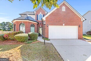 6461 Edgewater Cove in Fairburn, GA - Building Photo