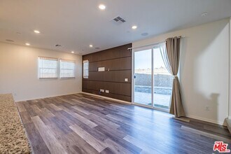 27639 Sawtooth Ln in Santa Clarita, CA - Building Photo - Building Photo