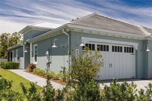 8909 Yucatan Ct in Naples, FL - Building Photo