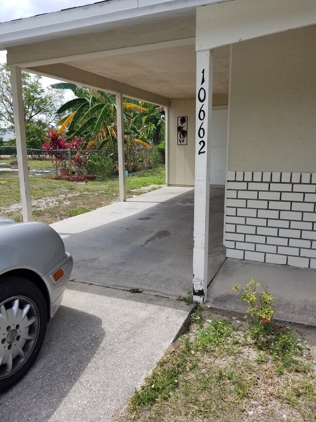 property at 10662 Jacatree Ct