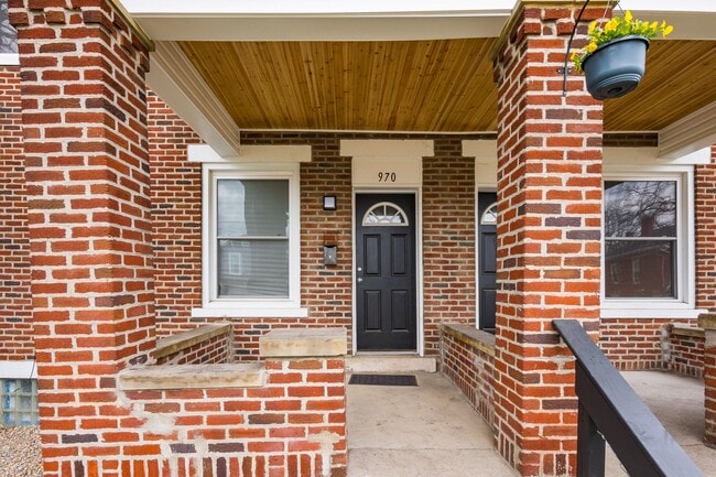 property at 958-976-976 S Champion Ave