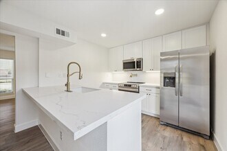 1525 Bonanza Rd in Houston, TX - Building Photo - Building Photo