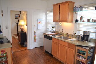 810 Brandon Ave in Norfolk, VA - Building Photo - Building Photo
