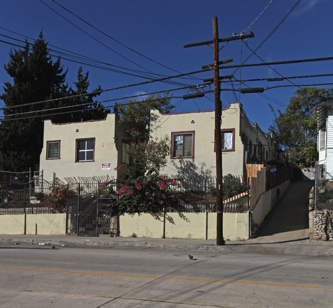 1135-1153 Marion Ave in Los Angeles, CA - Building Photo - Building Photo