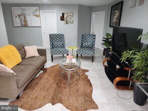 7571 Holly Ridge Dr in Glen Burnie, MD - Building Photo - Building Photo