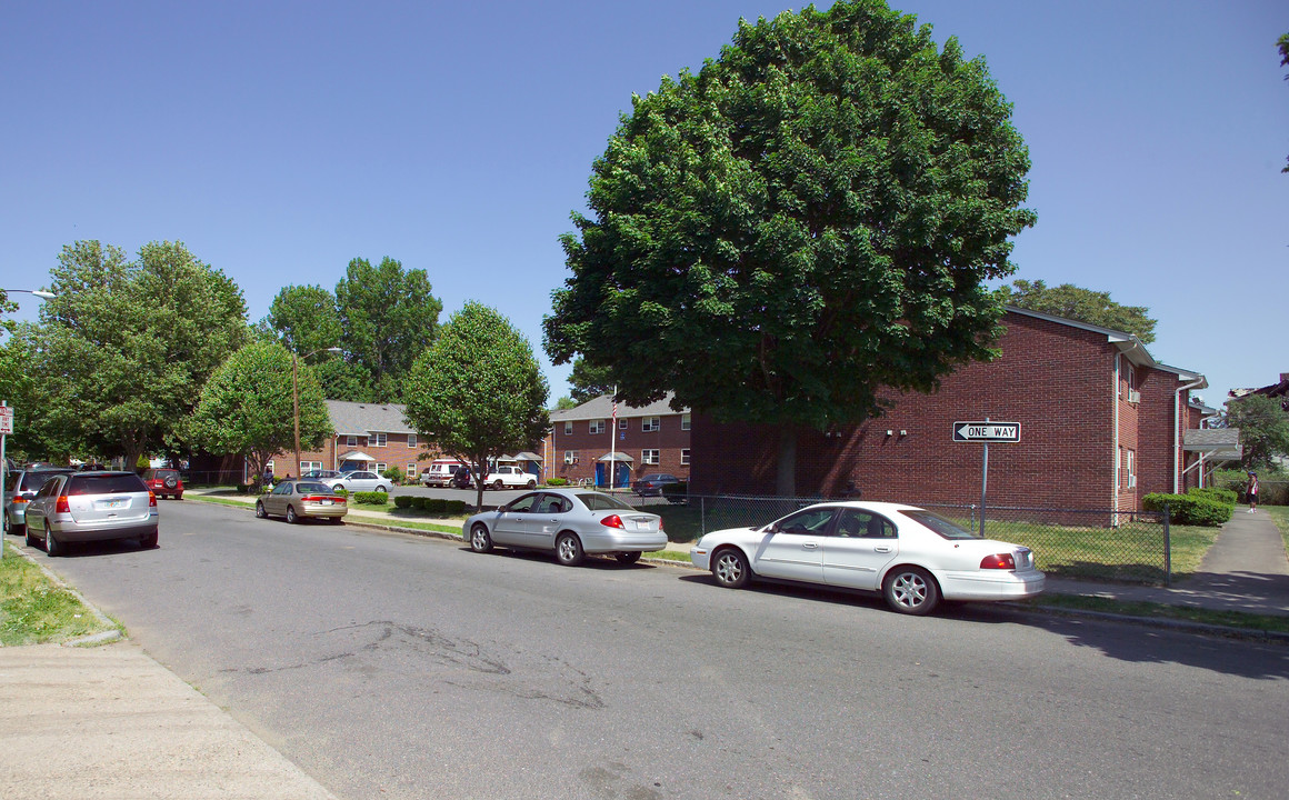 Morgan Manor Apartments in Springfield, MA - Foto de edificio