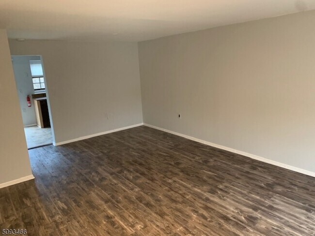 52 Duck Hawk Ct in Hackettstown, NJ - Building Photo - Building Photo