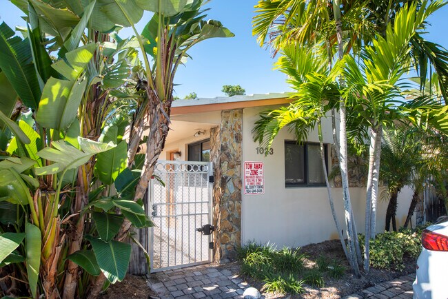 1023 NW 1st Ave in Fort Lauderdale, FL - Building Photo - Building Photo