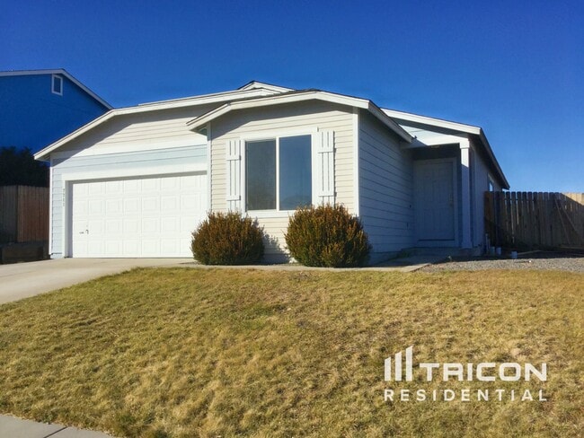 7711 Mariner Cove Dr in Reno, NV - Building Photo - Building Photo