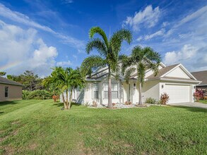 105 Briarcliff Cir in Sebastian, FL - Building Photo - Building Photo