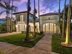 1125 Asturia Ave in Coral Gables, FL - Building Photo - Building Photo
