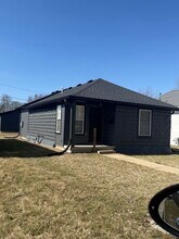 1008 Milroy St in Frankfort, IN - Building Photo - Building Photo