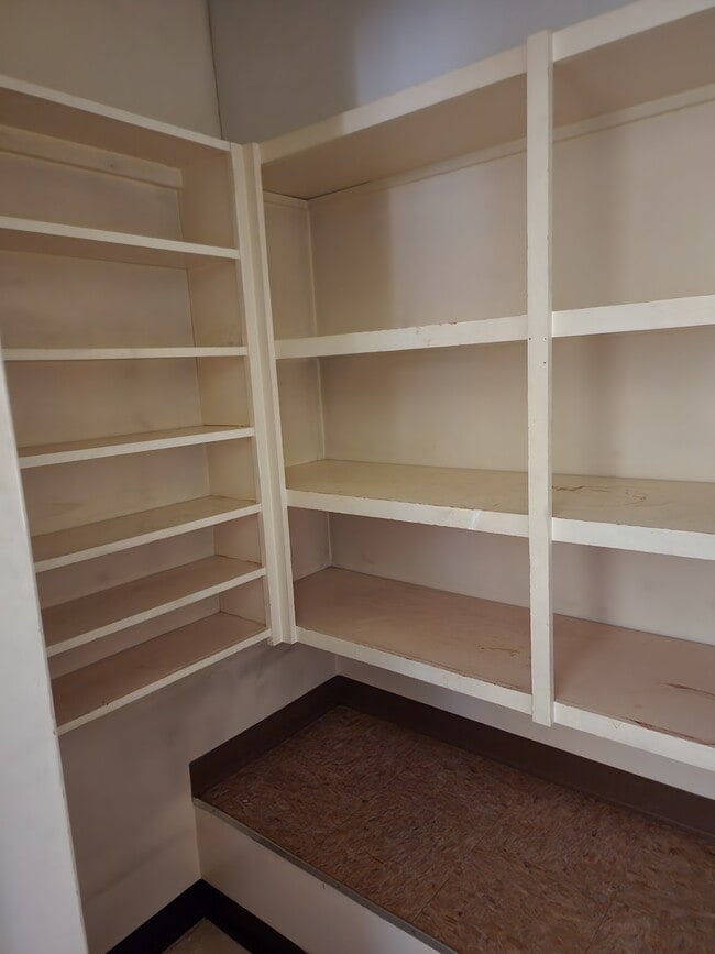 220 W Frank St, Unit 2 in Fowlerville, MI - Building Photo - Building Photo