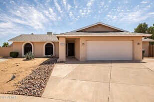 4662 W Kings Ave in Glendale, AZ - Building Photo