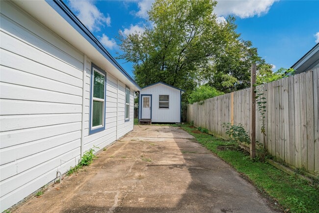 property at 5718 Cherry St