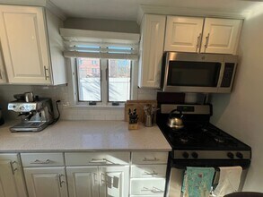 12 Ibbetson St in Somerville, MA - Building Photo - Building Photo