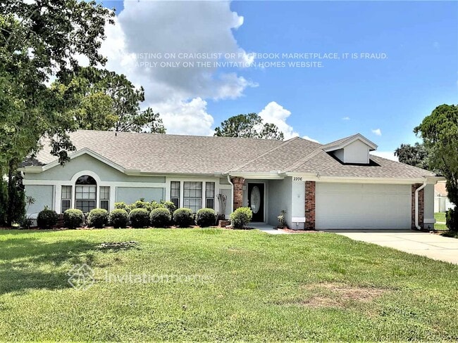property at 2206 Fairmont Cir