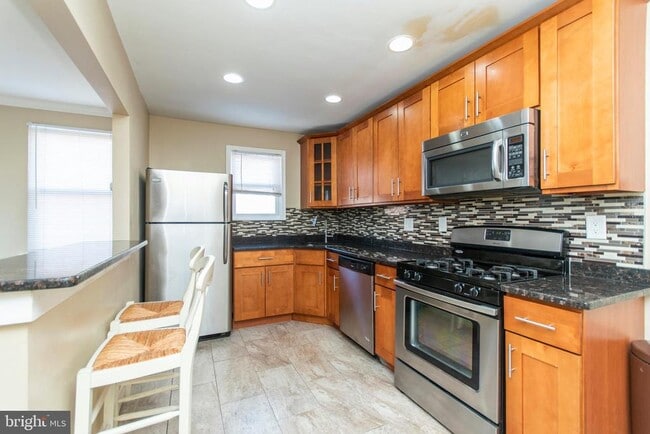 property at 9513 Clark St