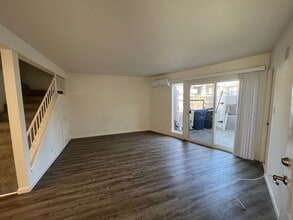 10418 Stratton Ct in Cypress, CA - Foto de edificio - Building Photo