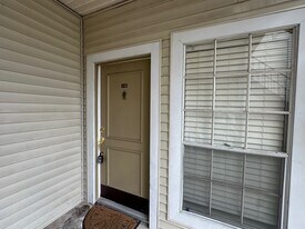 9809 Richmond Ave in Houston, TX - Building Photo
