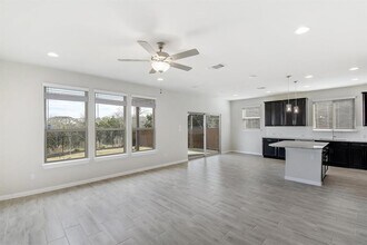 6820 Llano Stage Trl in The Hills, TX - Building Photo - Building Photo