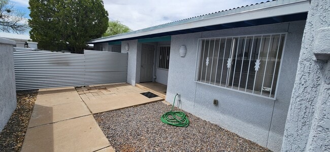 3319 N Dodge Blvd in Tucson, AZ - Building Photo - Building Photo
