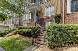 905 Lyndley Dr in Fort Mill, SC - Building Photo - Building Photo