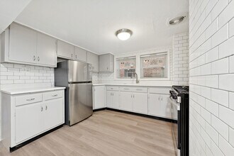 3636 N Claremont Ave in Chicago, IL - Building Photo - Building Photo