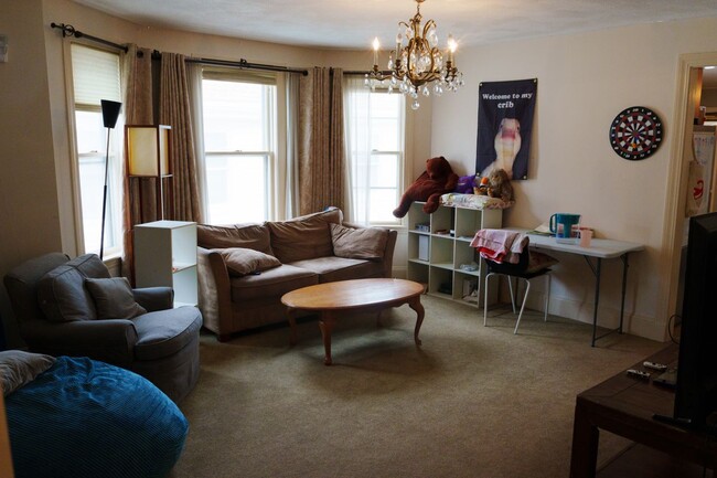 property at 11 Bowdoin St